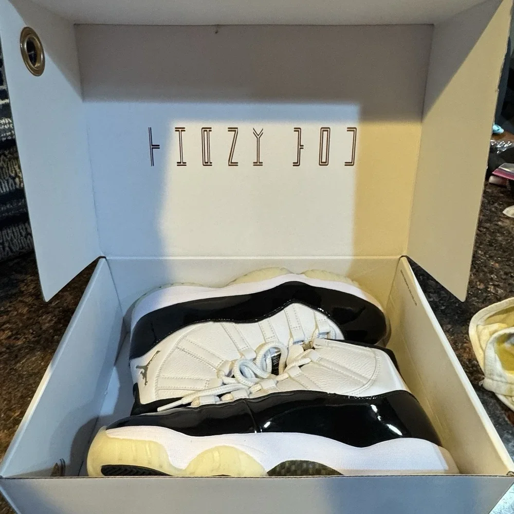 Air Jordan‎ 11 Retro DMP Gratitude (2023)  Size 9 CT8012-170 Never Worn NIB
